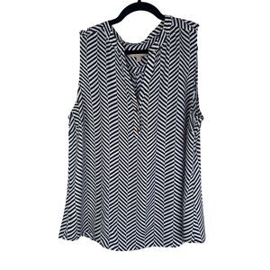 Banana Republic  XL Sleeveless Chevron Striped Blouse Navy White Polyester